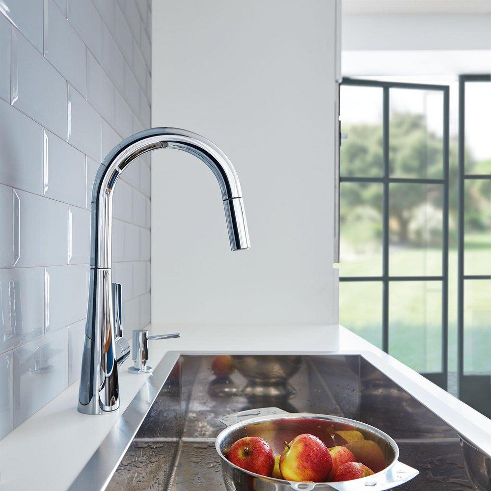 GROHE Starlight Chrome Pull Down Kitchen Faucet 