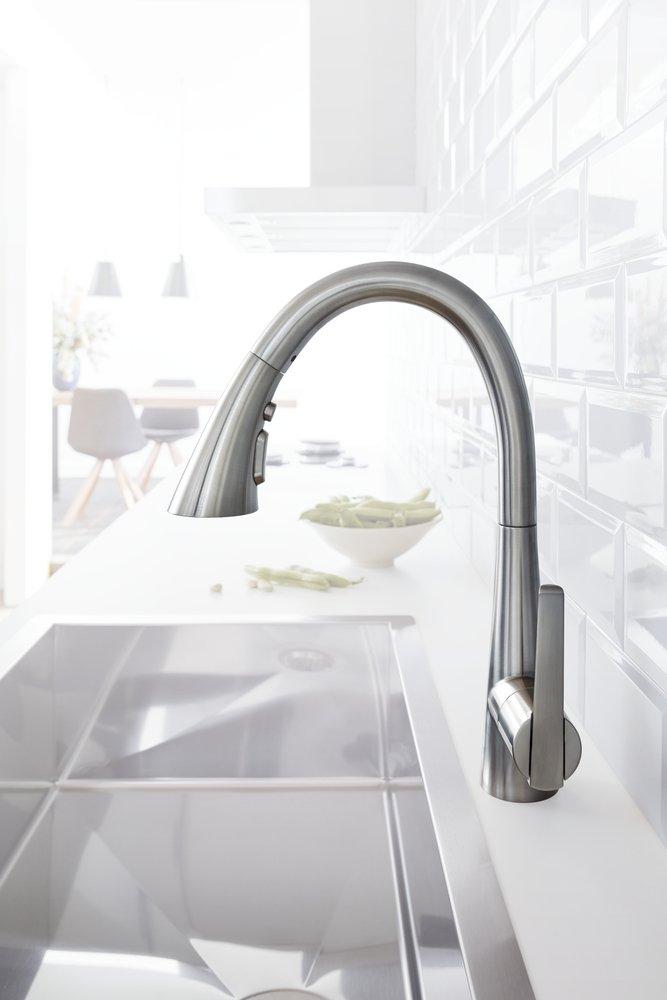 GROHE SuperSteel Infinity Monoblock Single Handle Pull Out Kitchen Faucet 