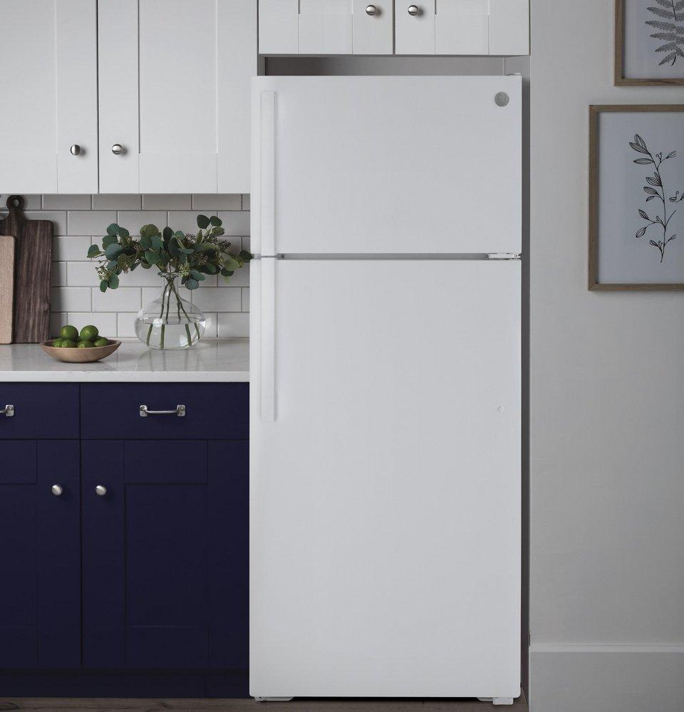 GE&reg; White 28 in. 15.6 cu. ft. Freezer on Top Refrigerator 