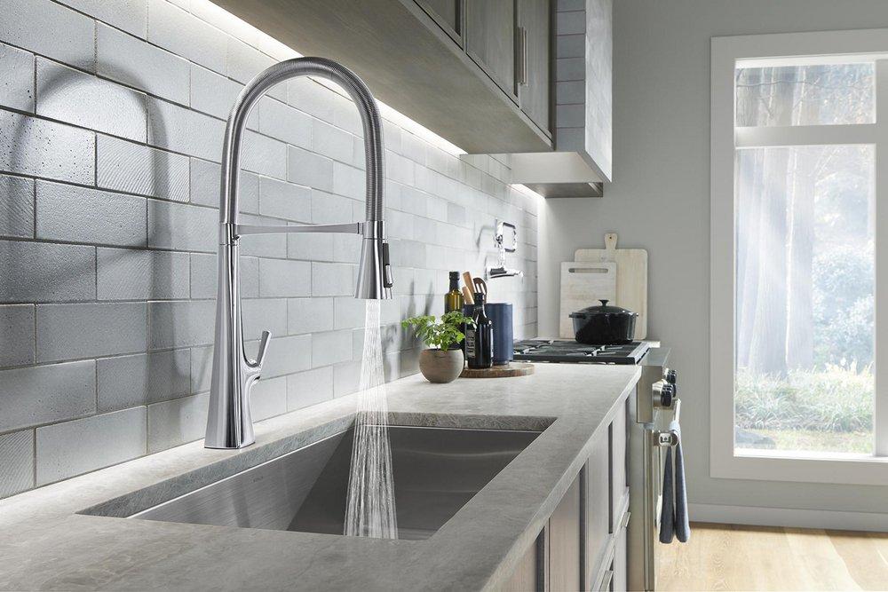 KOHLER Polished Chrome Single Handle Pull Down Kitchen Faucet 