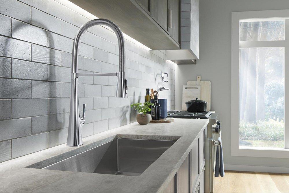 KOHLER Polished Chrome Single Handle Pull Down Kitchen Faucet 