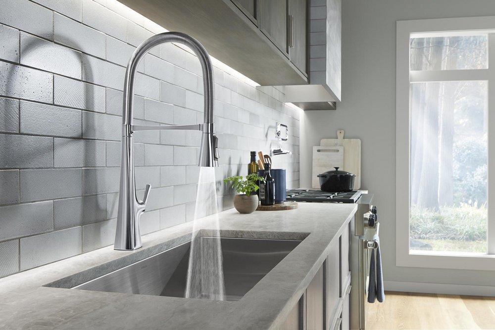 KOHLER Polished Chrome Single Handle Pull Down Kitchen Faucet 