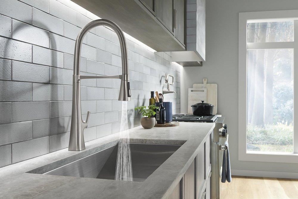 KOHLER Vibrant&reg; Stainless Single Handle Pull Down Kitchen Faucet 