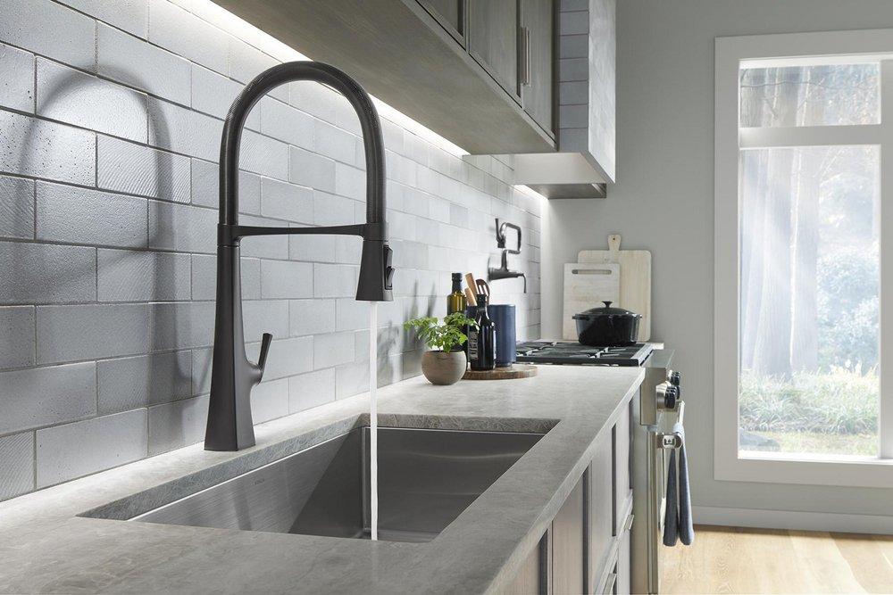 KOHLER Matte Black Single Handle Pull Down Kitchen Faucet 