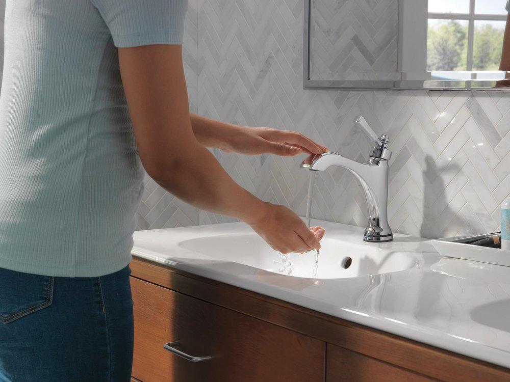 Delta Faucet Chrome Single Handle Monoblock Bathroom Sink Faucet Lever Handle 