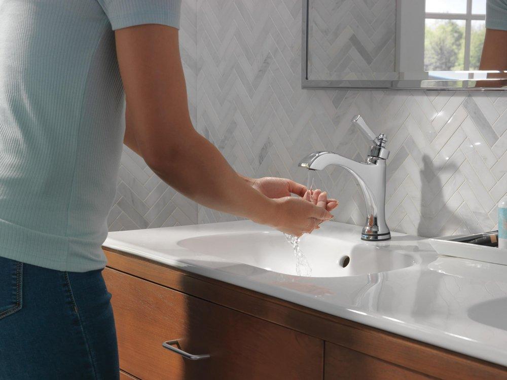 Delta Faucet Chrome Single Handle Monoblock Bathroom Sink Faucet Lever Handle 
