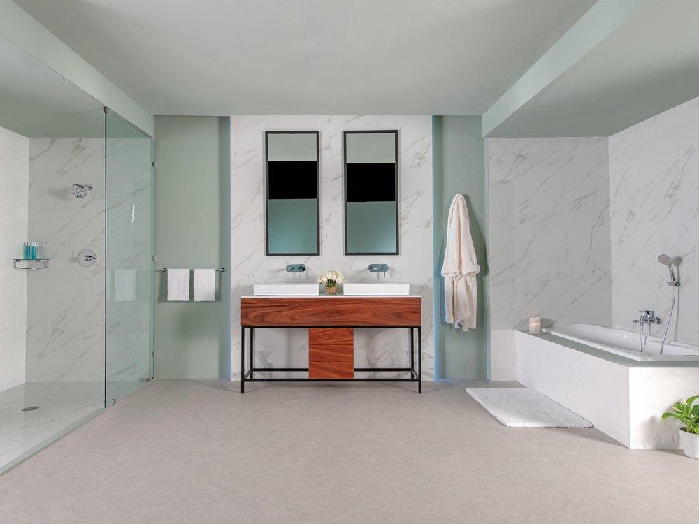 24 in. Towel Bar in Chrome 