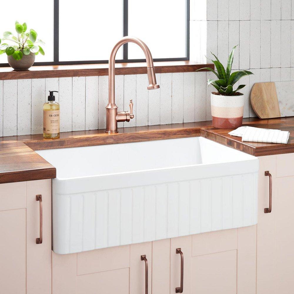 Signature Hardware White 29-7/8 x 20-1/8 in. Fireclay Single Bowl Farmhouse Kitchen Sink 