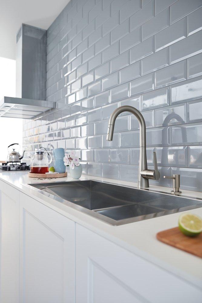 GROHE SuperSteel Single Handle Pull Down Kitchen Faucet 