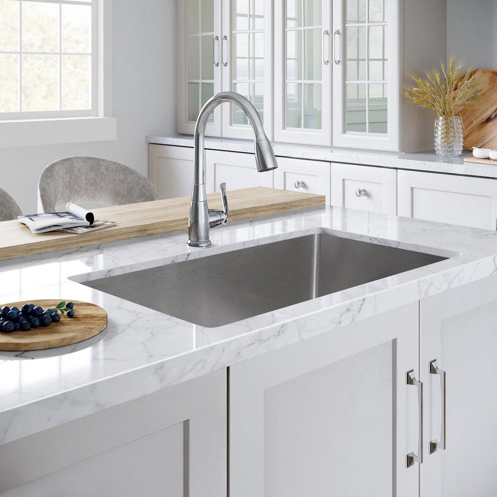 PROFLO&reg; Stainless Steel 31 x 18 in. Single Bowl Undermount Kitchen Sink 