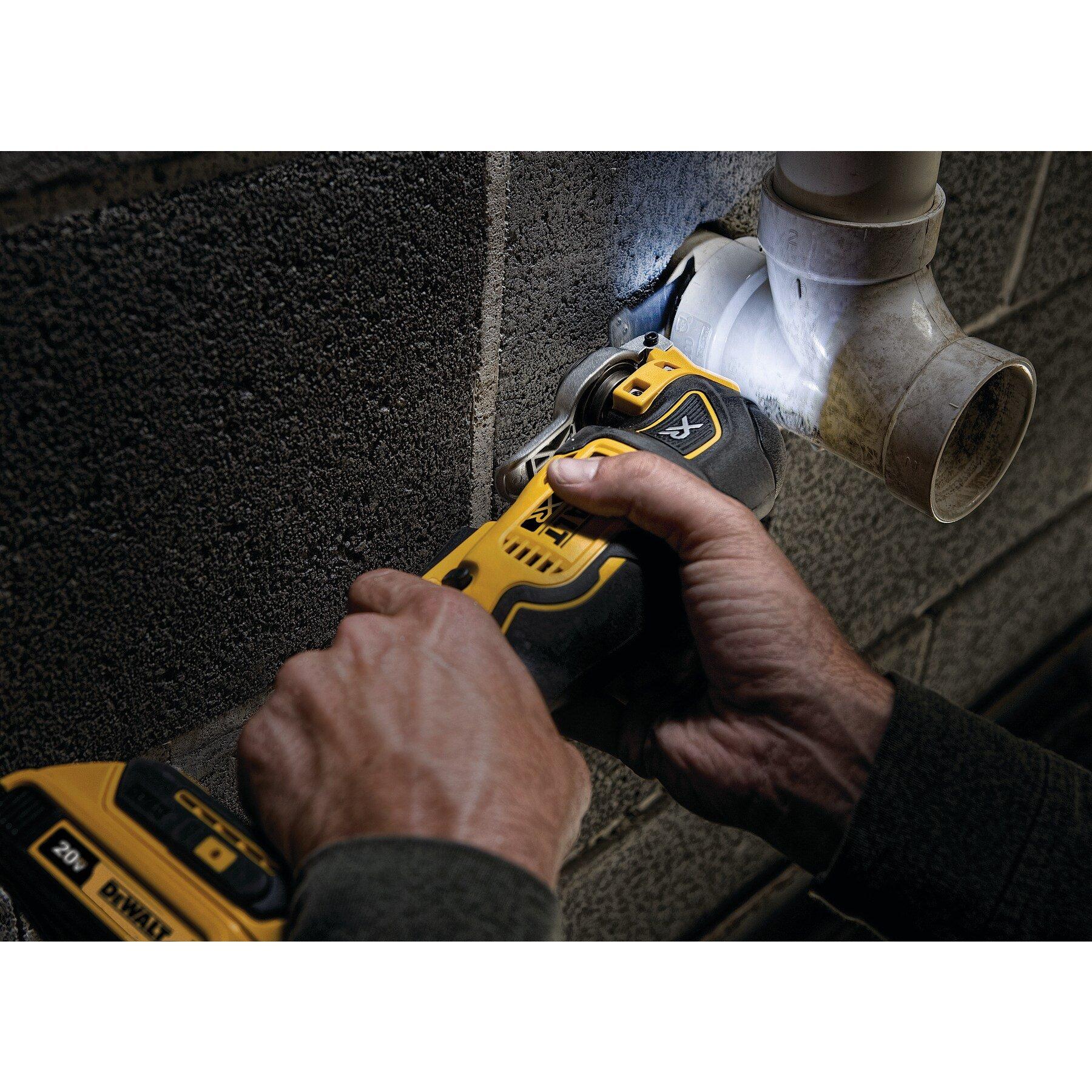 DEWALT Black Oscillating Tool 