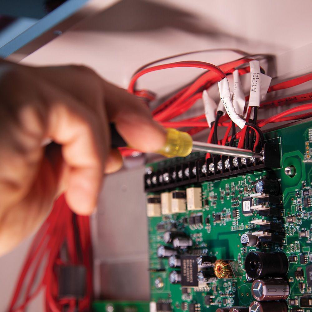 Klein Tools Yellow Manual Multi-bit, Phillips and Slotted 4-Piece Screwdriver 