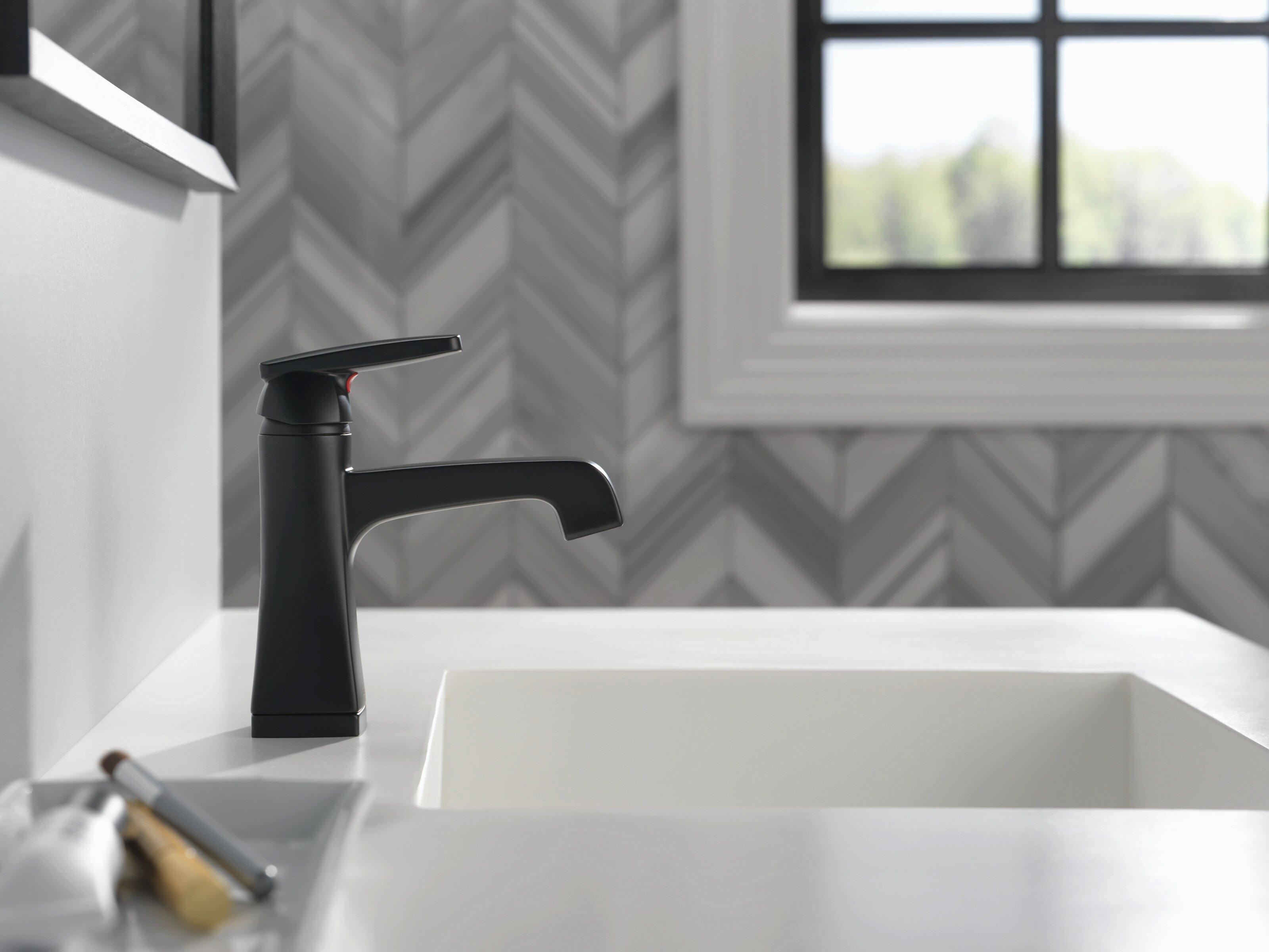 Delta Faucet Matte Black Single Handle Centerset Bathroom Sink Faucet 