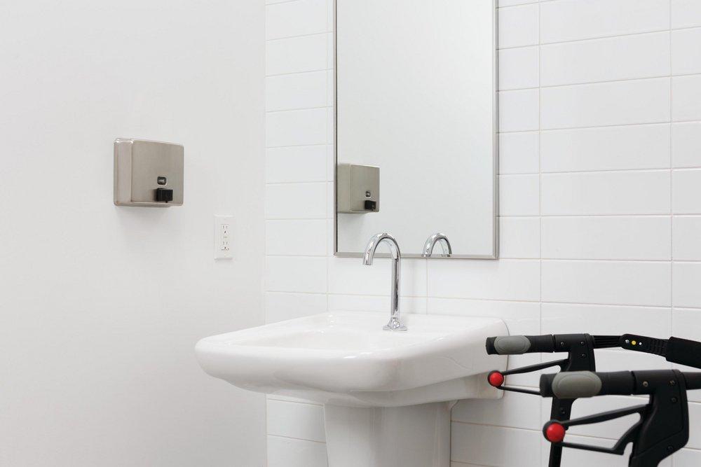 Delta Faucet Chrome Sensor Bathroom Sink Faucet 