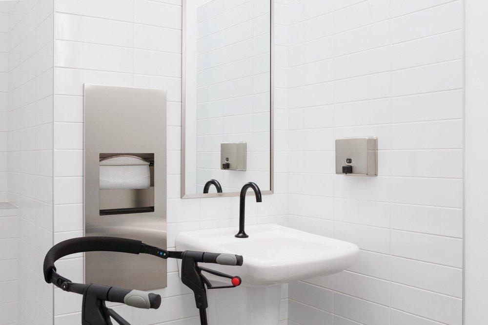 Delta Faucet Matte Black Sensor Bathroom Sink Faucet 