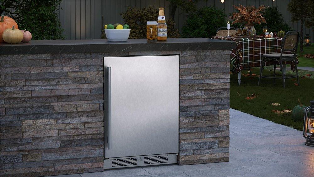 Avallon Stainless Steel 5.5 cf Built-in Outdoor Refrigerator 