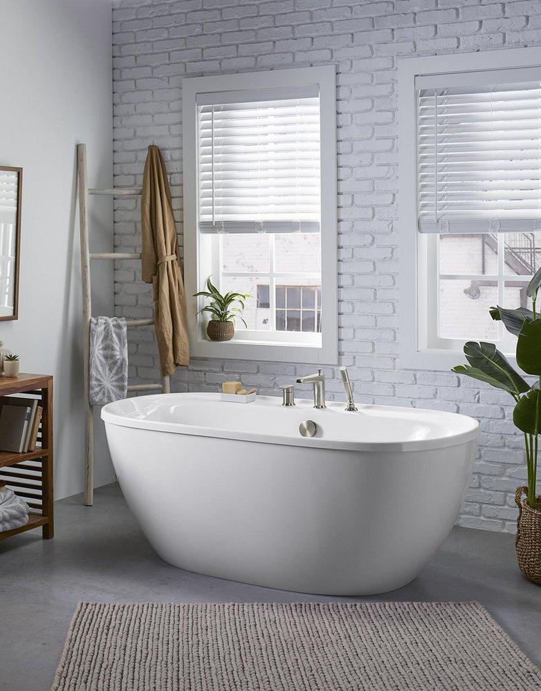 Sterling White 60-3/16 x 34-1/4 in. Freestanding Bathtub with Center Rear Drain 