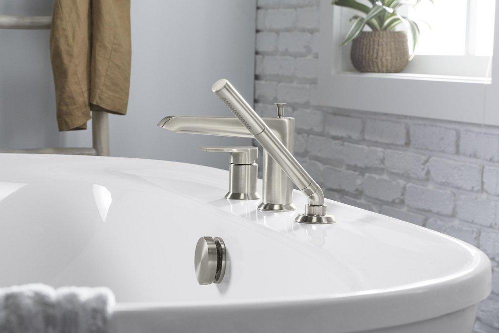 Sterling White 65-7/16 x 36-1/4 in. Freestanding Bathtub with Center Rear Drain 