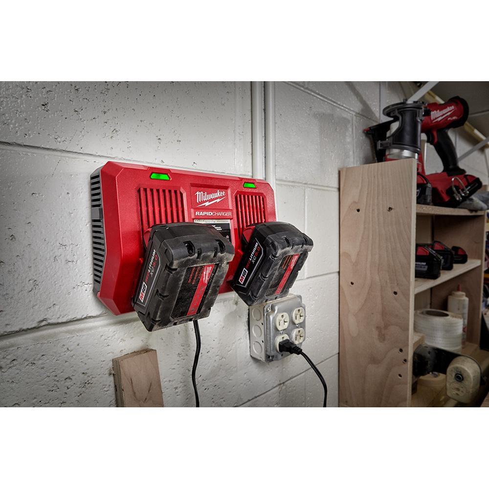 Milwaukee&reg; Red 18V Rapid Charger 