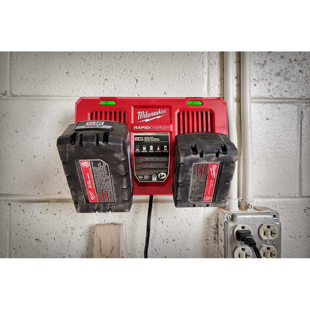 Milwaukee&reg; Red 18V Rapid Charger 