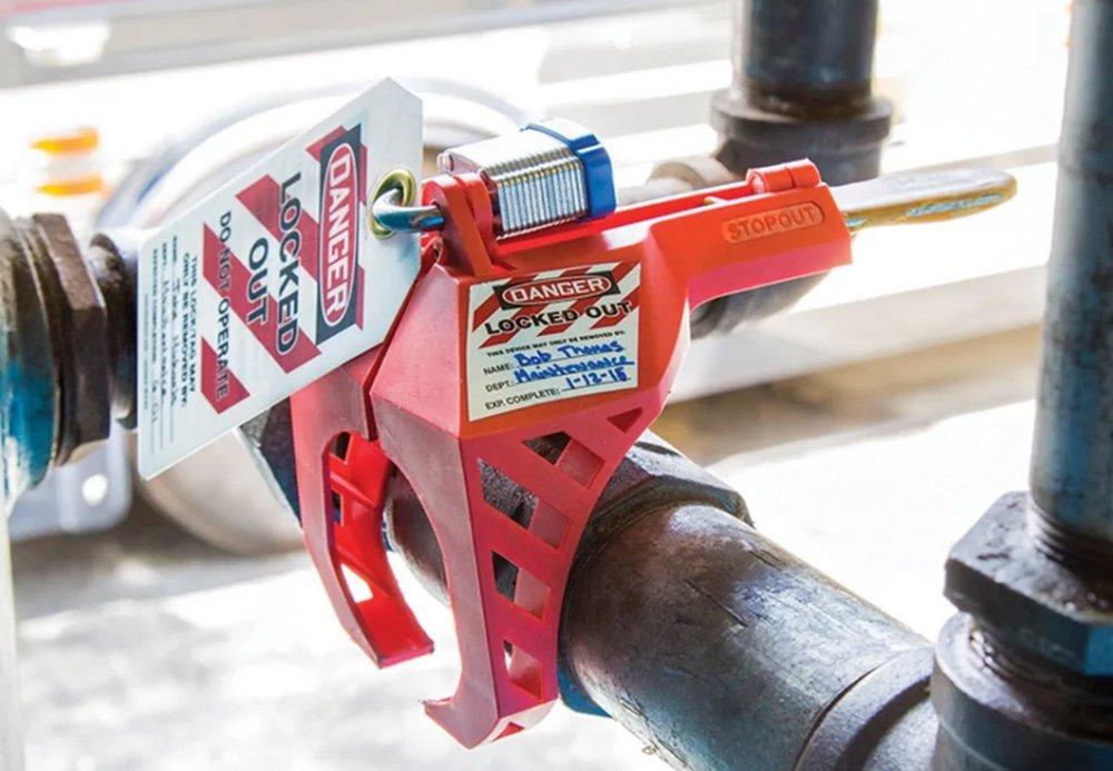 Accuform Red Plastic Ball Valve Lockout in Red 