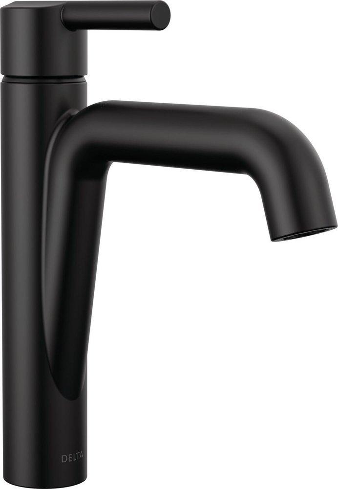 DELTA NICOLI SINGLE HANDLE BATHROOM FAUCET 
