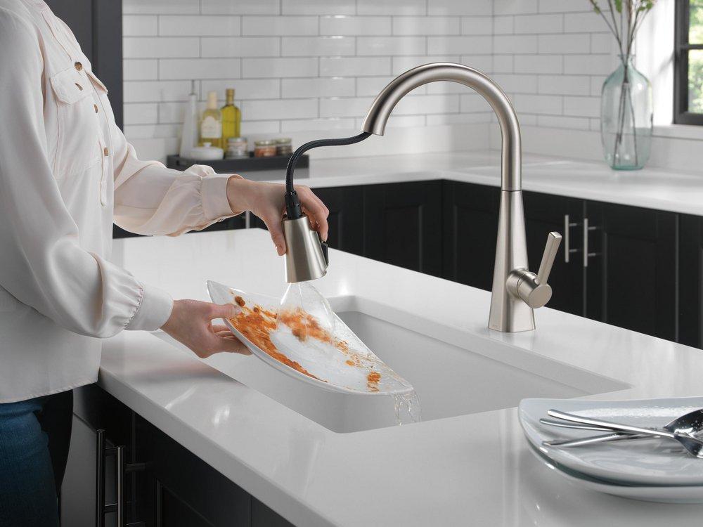 Delta Faucet Spotshield Stainless Pull Down Kitchen Faucet 