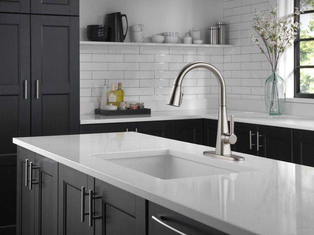 Delta Faucet Spotshield Stainless Pull Down Kitchen Faucet 