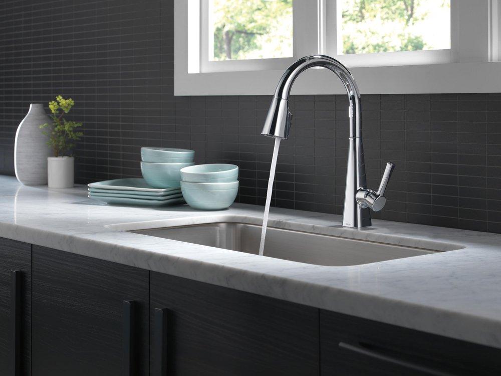 Delta Faucet Chrome Pull Down Kitchen Faucet 
