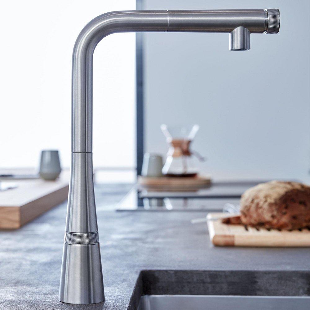 GROHE SuperSteel Single Handle Pull Out Kitchen Faucet 