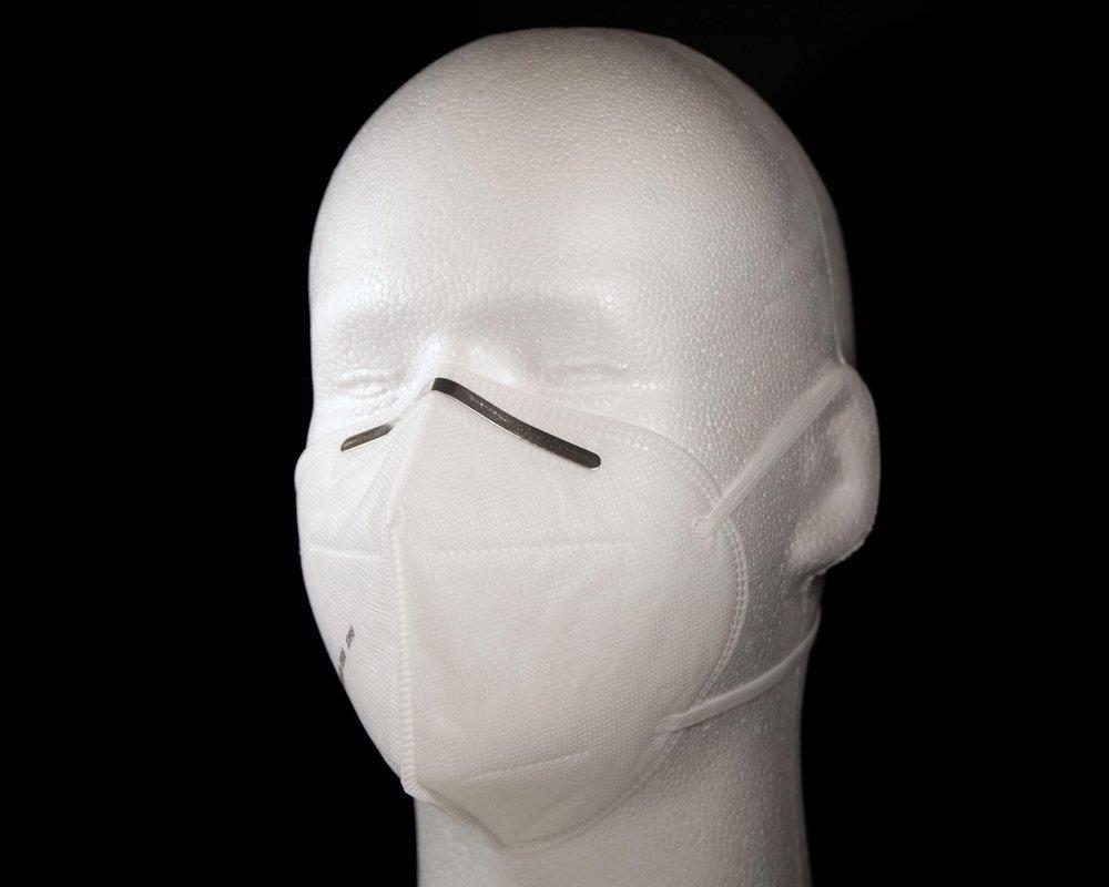 White KN95 Mask in White (Pack of 10) 