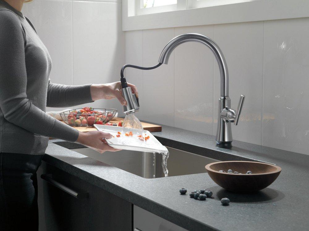 Delta Faucet Arctic Stainless Single Handle Pull Down Touch Activated Kitchen Faucet 