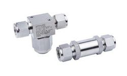 3/8 in. Tube OD 316 Stainless Steel V76 Series Tee Filter with 7 Micron Element