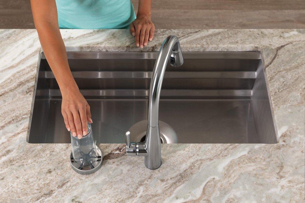 Delta Faucet Arctic Stainless Glass Rinser 
