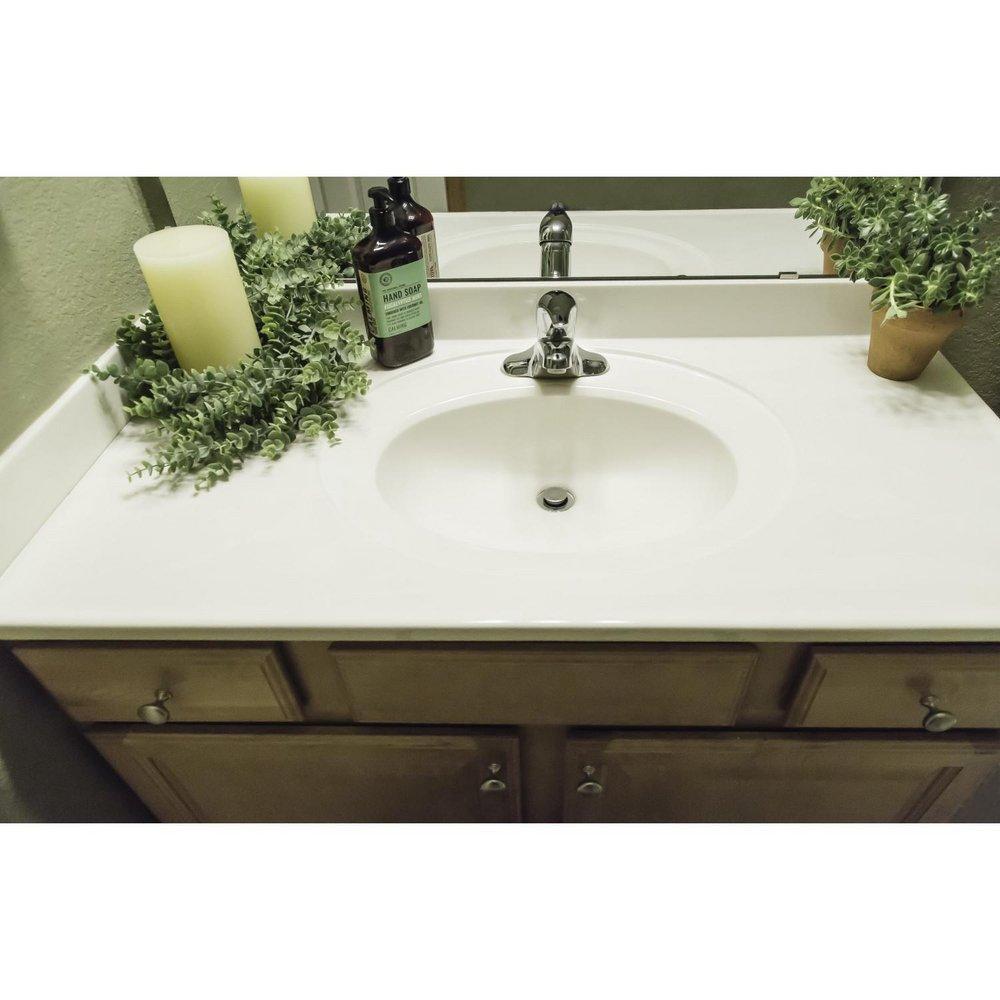 Design House White 21-1/2 x 3-5/8 in. Cultured Marble Vanity Top 