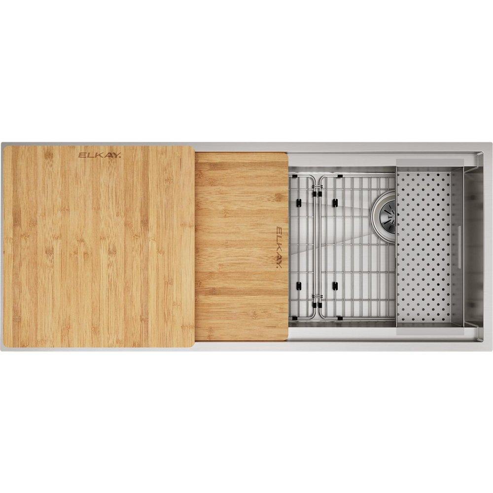 45" UNDERMOUNT SINK WITH CUTTING BOARDS, BOTTON GRIDS AND 2 COLANDERS. 