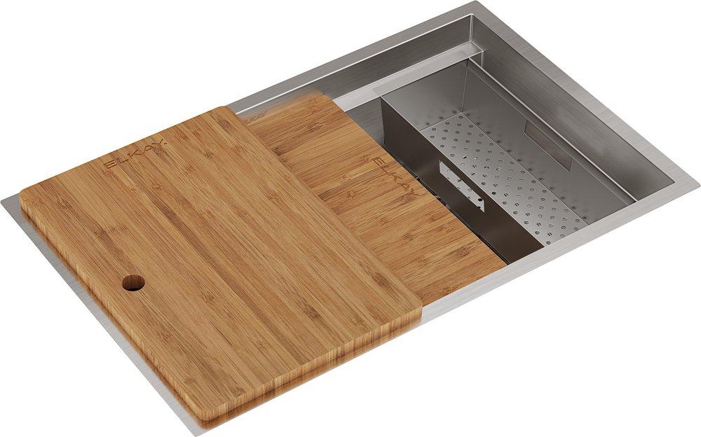 30" UNDERMOUNT SINK WITH CUTTING BOARDS, BOTTON GRIDS AND 2 COLANDERS. 
