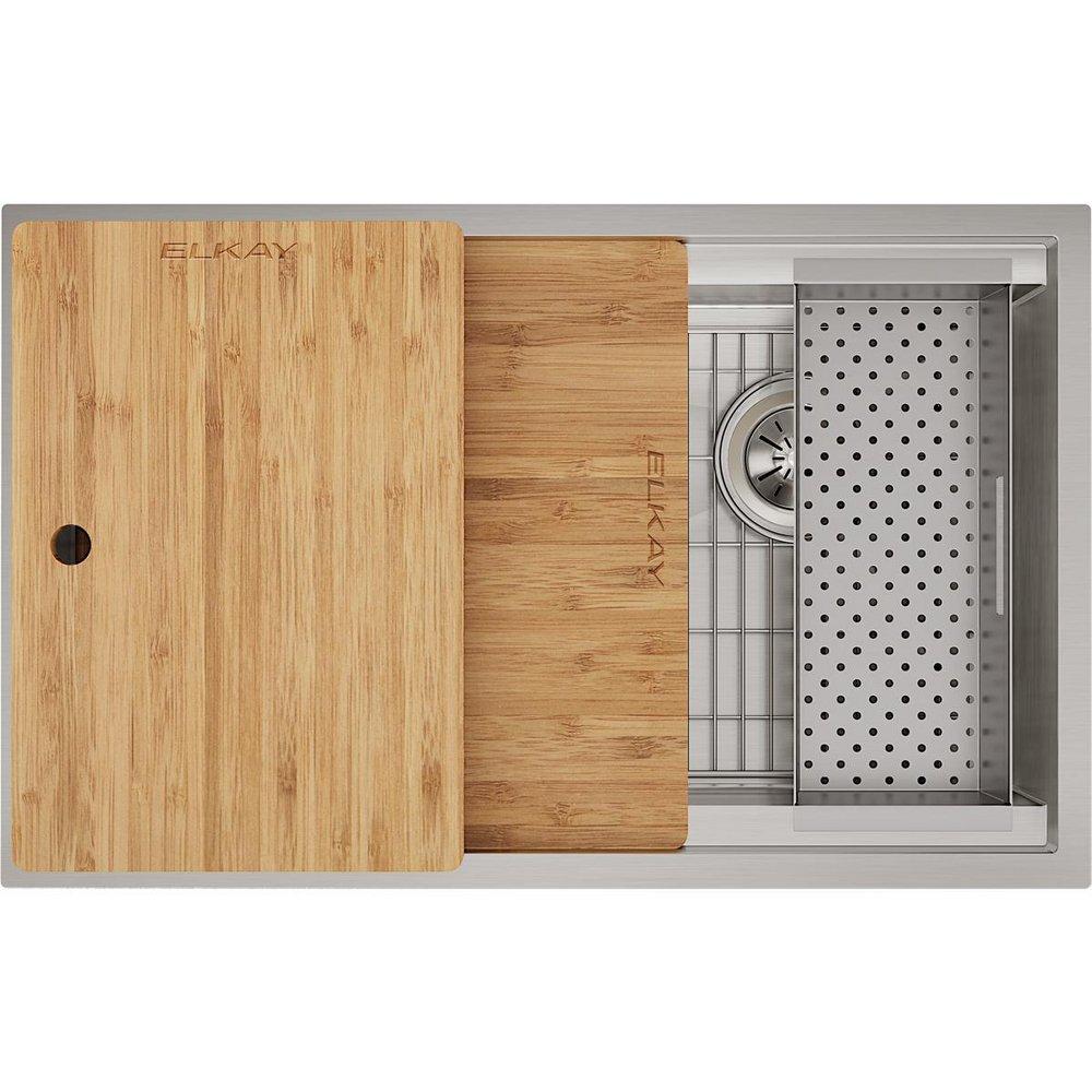 30" UNDERMOUNT SINK WITH CUTTING BOARDS, BOTTON GRIDS AND 2 COLANDERS. 