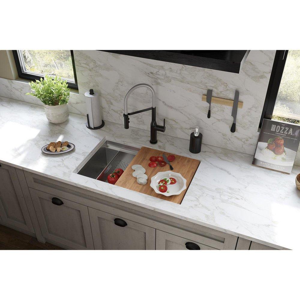 30" UNDERMOUNT SINK WITH CUTTING BOARDS, BOTTON GRIDS AND 2 COLANDERS. 