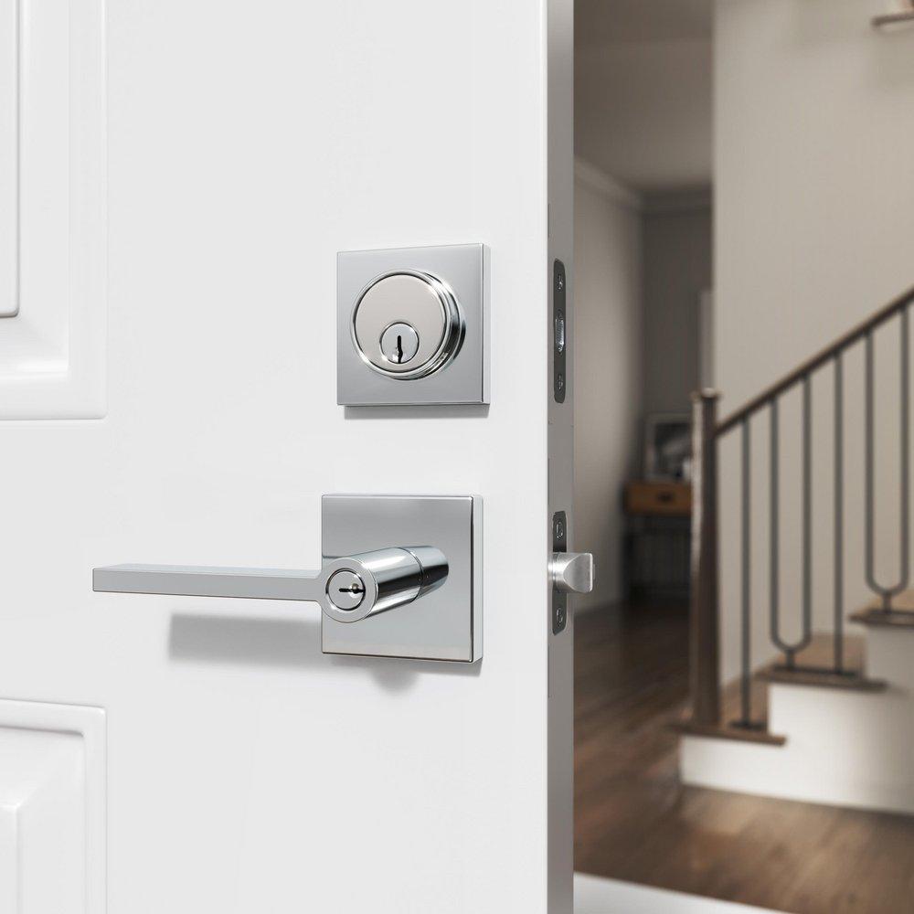 Westcraft Polished Chrome Premier Flat Bar Lever Entrance Door Lock 