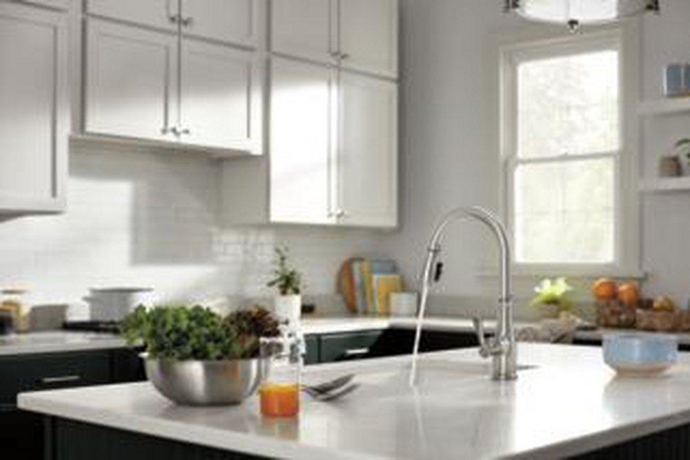 Peerless&reg; Stainless Single Handle Pull Down Kitchen Faucet 
