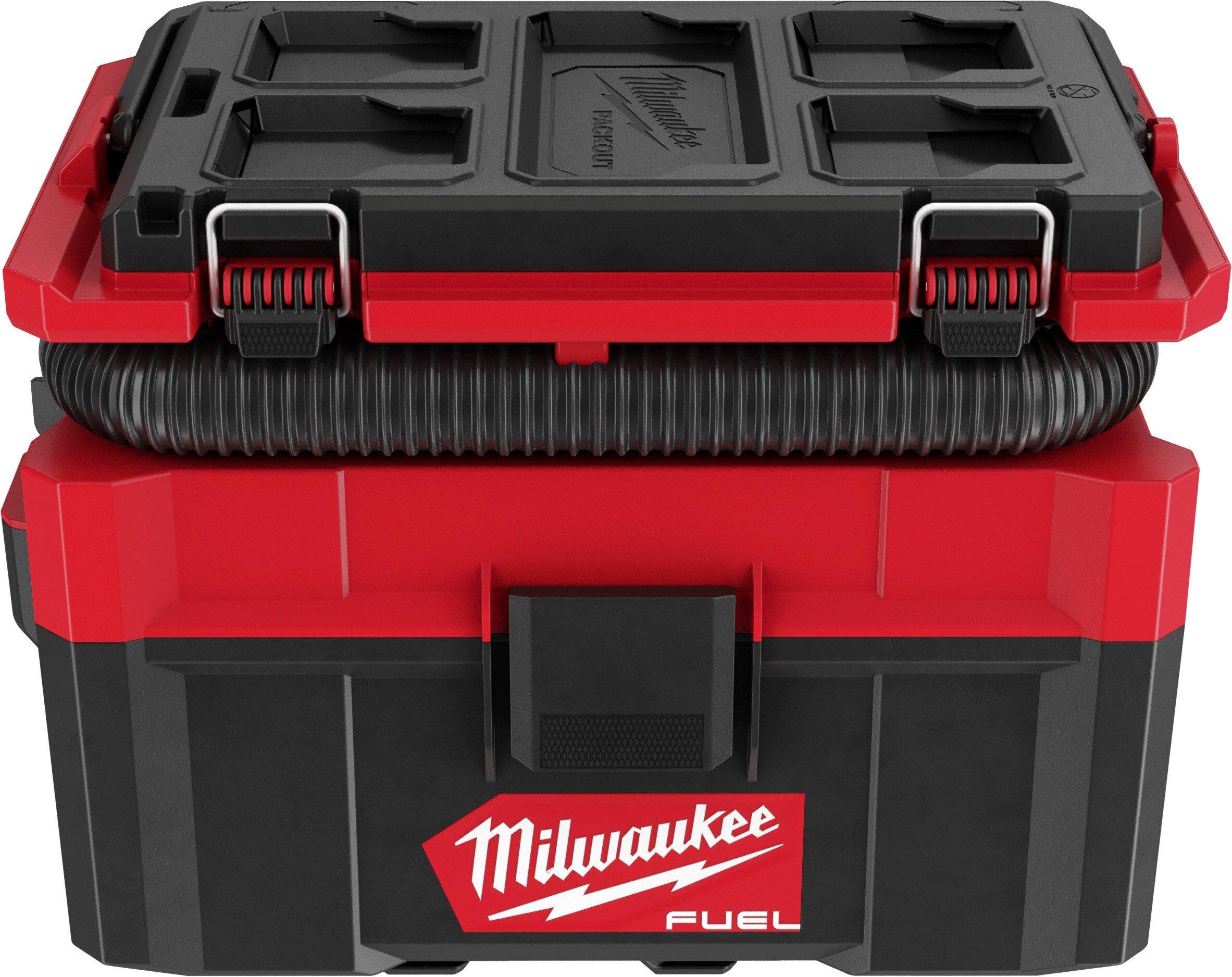 Milwaukee&reg; Red 2.5 gal Wet and Dry Vacuum 