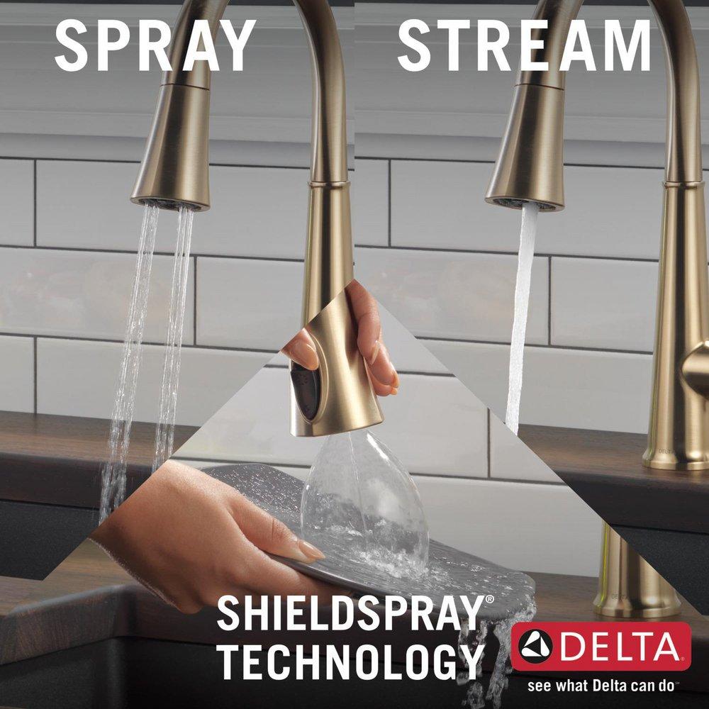 Delta Faucet Lumicoat&reg; Champagne Bronze Single Handle Pull Down Kitchen Faucet 