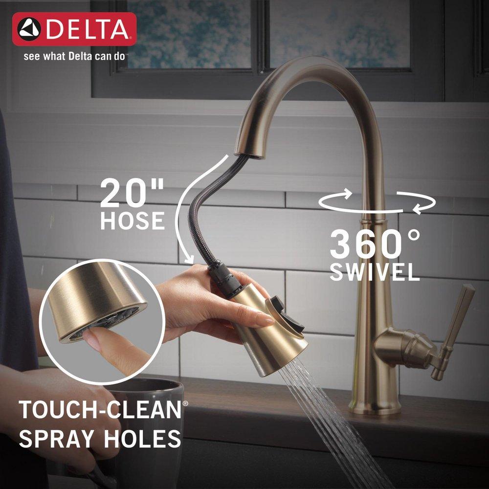 Delta Faucet Lumicoat&reg; Champagne Bronze Single Handle Pull Down Kitchen Faucet 