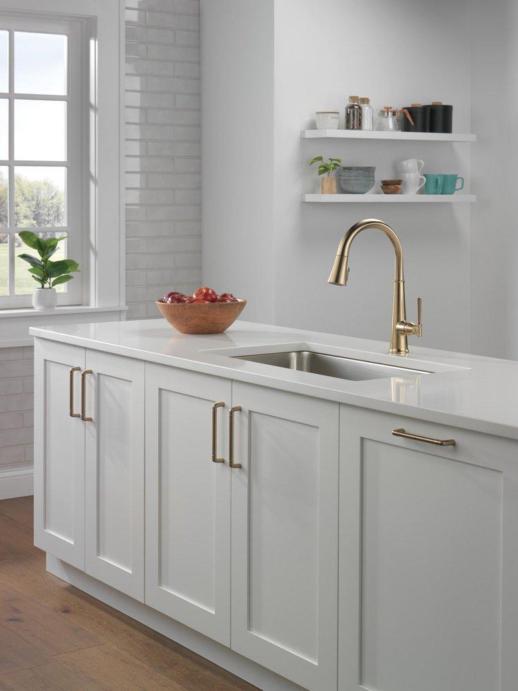 Delta Faucet Lumicoat Champagne Bronze Single Handle Pull Down Kitchen Faucet 