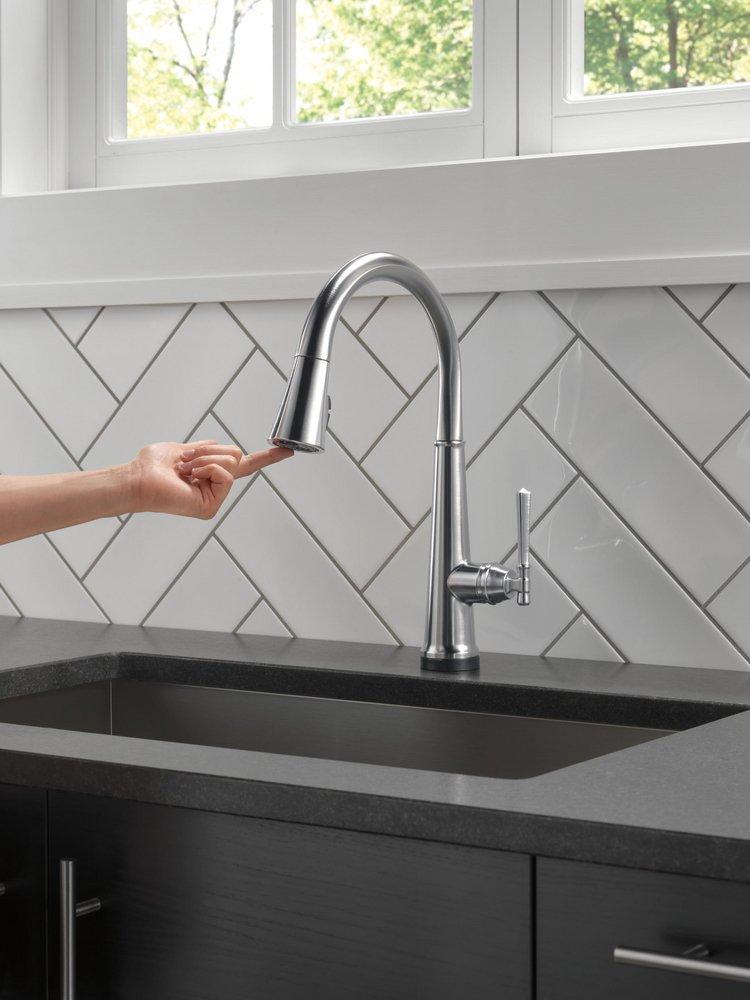 Delta Faucet Lumicoat Arctic Stainless Single Handle Pull Down Touch Activated Kitchen Faucet 
