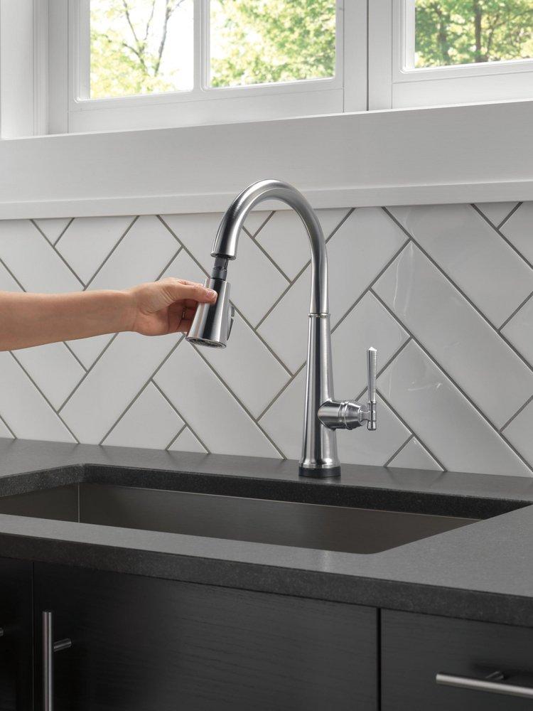 Delta Faucet Lumicoat Arctic Stainless Single Handle Pull Down Touch Activated Kitchen Faucet 