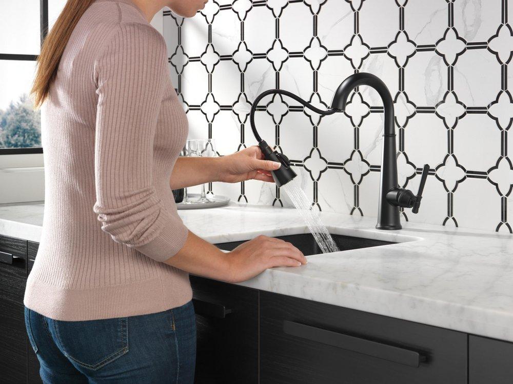 Delta Faucet Matte Black Single Handle Pull Down Bar Faucet 