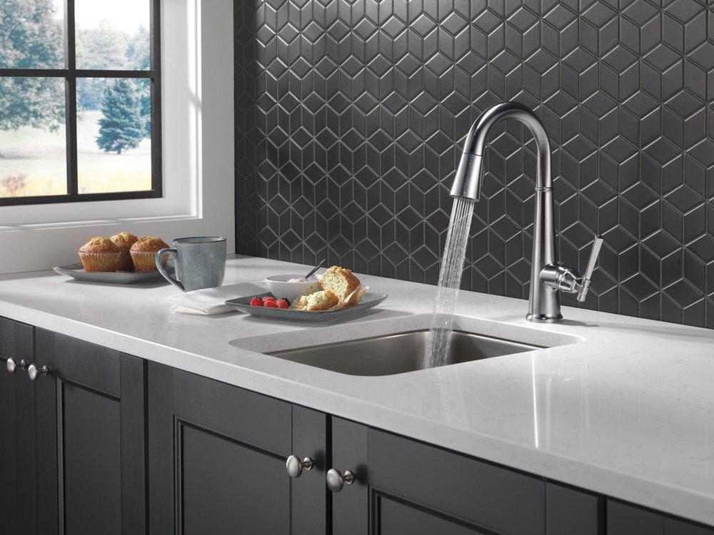 Delta Faucet Arctic Stainless Single Handle Pull Down Bar Faucet 