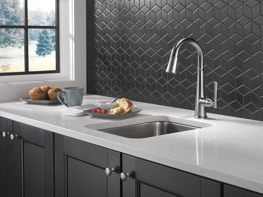 Delta Faucet Lumicoat Arctic Stainless Single Handle Lever Bar Faucet 